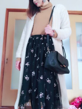 「Honeys（ハニーズ）のアイテム（スカート、ブラック系）」を使った、麗さん（レディース・160cm）の冬コーディネート