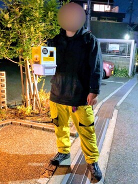 「and wander（アンドワンダー）のand wander/アンドワンダー　reflective highcut sneakers by salomon　リフレクティブハイカットスニーカーズバイサロモン（スニーカー）」を使った、ウェザーさん（メンズ・166cm）の秋コーディネート