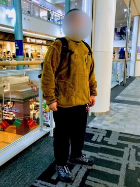 「and wander（アンドワンダー）のand wander/アンドワンダー　reflective highcut sneakers by salomon　リフレクティブハイカットスニーカーズバイサロモン（スニーカー）」を使った、ウェザーさん（メンズ・166cm）の冬コーディネート