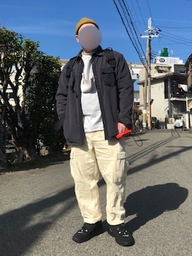 「MANASTASH（マナスタッシュ）のアイテム（カーゴパンツ）」を使った、ウェザーさん（メンズ・166cm）の春コーディネート
