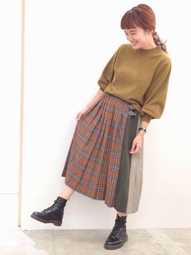 「アイテム（スカート、オレンジ系）」を使った、kato さん（レディース・157cm）の冬コーディネート