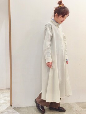 「POU DOU DOU（プードゥドゥ）のフレアシャツワンピース（ワンピース、ベージュ系）」を使った、kato さん（レディース・157cm）の冬コーディネート