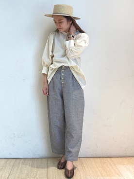 「POU DOU DOU（プードゥドゥ）のロングリボンペーパー織りカンカン帽（ハット、ベージュ系）」を使った、kato さん（レディース・157cm）の春コーディネート