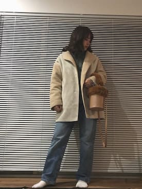 「ハイウエストストレートジーンズ」｜「アイテム（その他アウター）」を使った、むちむちくんのママさん（レディース・154cm）の冬コーディネート