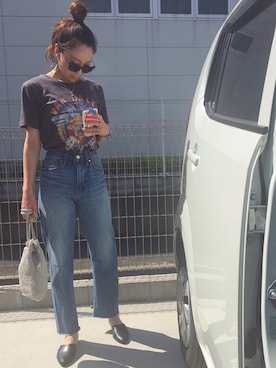「AZUL by moussy（アズールバイマウジー）のｶｯﾄｵﾌﾎﾞｰｲﾌｨｯﾄﾃﾞﾆﾑﾊﾟﾝﾂ（デニムパンツ）」を使った、riosa◡̈⃝︎⋆︎*さん（レディース・158cm）の春コーディネート