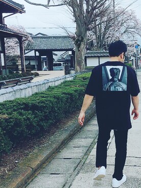 「RAF SIMONS（ラフシモンズ）のアイテム（Tシャツ/カットソー、ブラック系）」を使った、Yuka Nagataさん（レディース）の春コーディネート
