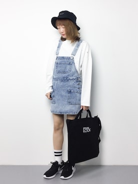 「WC（ダブル シー）のアイテム（ジャンパースカート）」を使った、いぴさん（レディース・152cm）の春コーディネート