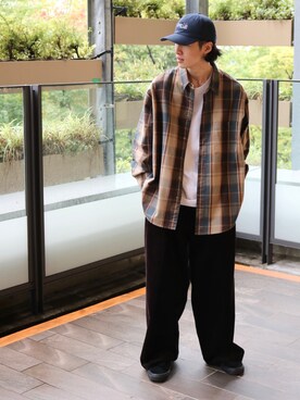 「JOINT WORKS（ジョイントワークス）のアイテム（パンツ）」を使った、はせしゅんさん（メンズ・175cm）の秋コーディネート