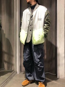 「B'2nd（ビーセカンド）のアイテム（パンツ）」を使った、スタッフHさん（メンズ・175cm）の冬コーディネート