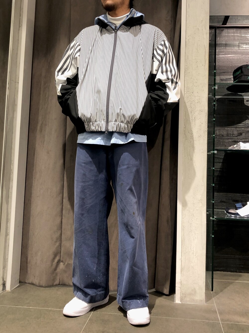 「春」｜「MINOTAURのアイテム（トップス、その他）」を使った、スタッフHさん（メンズ・175cm）の春コーディネートの1枚目の写真