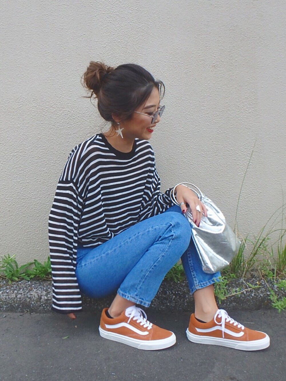 「大人カジュアル、ゆるコーデ、プチプラ、シンプルコーデ、モノトーン、メンズライク、韓国ファッション、ボーダー、VANS、oldskool」｜「Fluggeのfeel border knitsew（ニット/セーター、ブラック系）」を使った、yuikoさん（レディース・158cm）の秋コーディネートの1枚目の写真