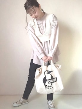 「CHUMS（チャムス）のアイテム（ショルダーバッグ）」を使った、まぬさん（レディース・151cm）の春コーディネート