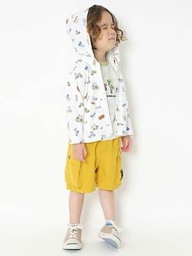 「アイテム（カーゴパンツ、イエロー系）」を使った、kladskap　クレードスコープさん（キッズ・95cm）の春コーディネート