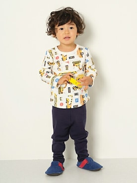 「アイテム（ルームウェア/パジャマ、イエロー系）」を使った、kladskap　クレードスコープさん（キッズ・90cm）の秋コーディネート