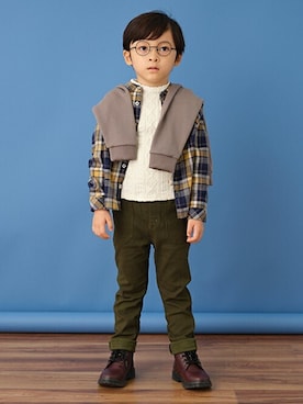 「sense of wonder（センスオブワンダー）のアイテム（パーカー）」を使った、kladskap　クレードスコープさん（キッズ・108cm）の秋コーディネート