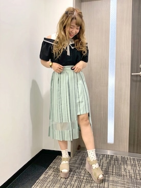 「axes femme POETIQUE（アクシーズファムポエティック）のアイテム（スカート）」を使った、axes_staff_arisaさん（レディース・153cm）の春コーディネート