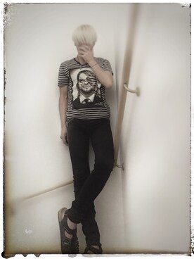 「NEIL BARRETT（ニールバレット）のアイテム（サンダル）」を使った、pierceさん（メンズ・175cm）の夏コーディネート