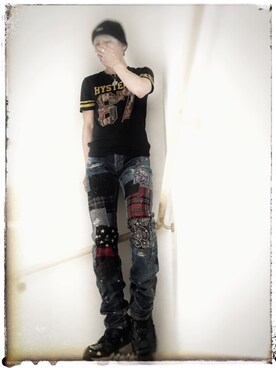 「Supreme （シュプリーム）のアイテム（ニットキャップ/ビーニー、グレー系）」を使った、pierceさん（メンズ・175cm）の秋コーディネート