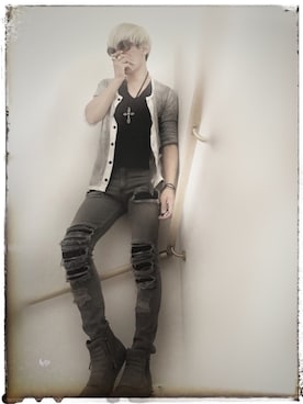 「CHROME HEARTS（クロムハーツ）のアイテム（ネックレス、シルバー系）」を使った、pierceさん（メンズ・175cm）の秋コーディネート