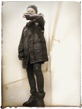 「JULIUS（ユリウス）のアイテム（スニーカー、ブラック系）」を使った、pierceさん（メンズ・175cm）の秋コーディネート