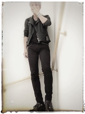 「CODY SANDERSON（コディサンダーソン）のアイテム（バングル/リストバンド、シルバー系）」を使った、pierceさん（メンズ・175cm）の春コーディネート