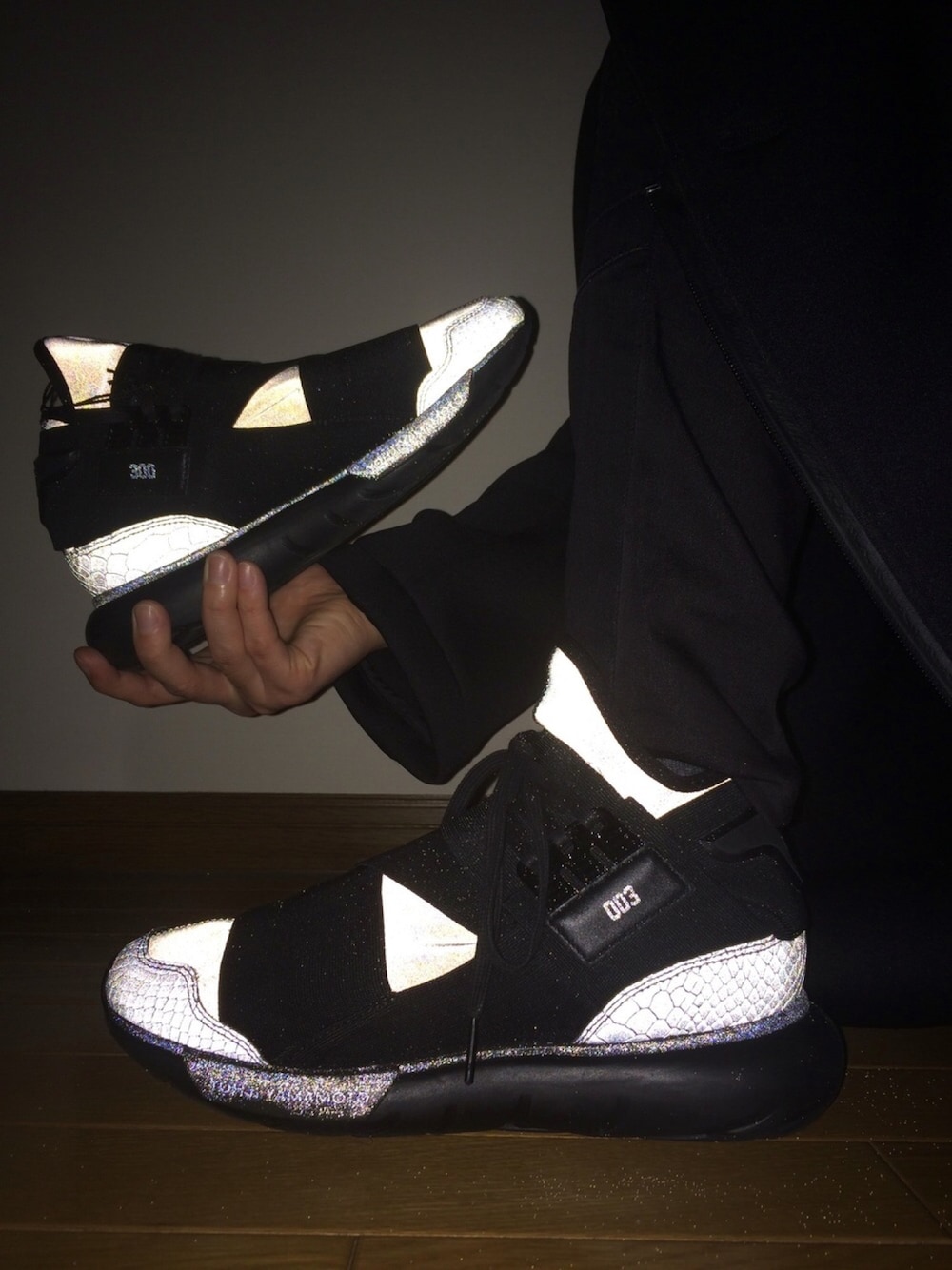 「Y-3、キモドリ、QASA、QASA 300、003、サイズ小さい方から番号つけてる、サイズ小さくてよかった、24.5cm、男なのに24.5cm」｜「Y-3のアイテム（スニーカー、その他）」を使った、osamu511さん（メンズ・168cm）の冬コーディネートの1枚目の写真
