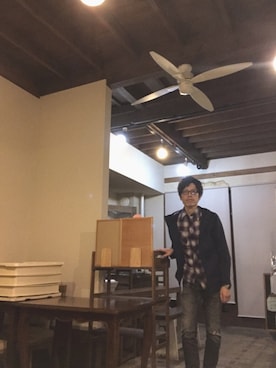 「SHELLAC（シェラック）のアイテム（トップス）」を使った、しんさん（メンズ・175cm）の夏コーディネート