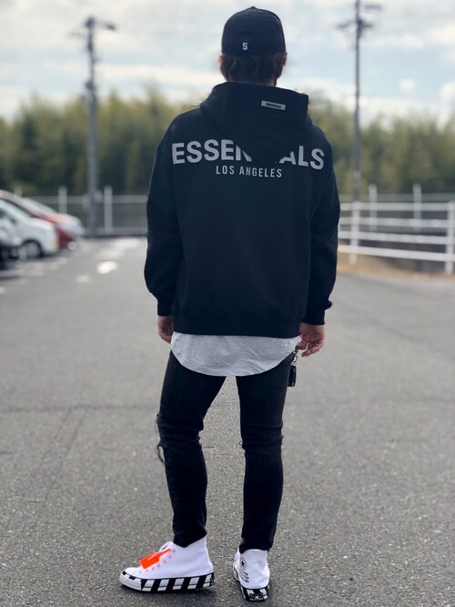 Off White オフホワイト のスニーカーを使った人気ファッションコーディネート Nasscorp