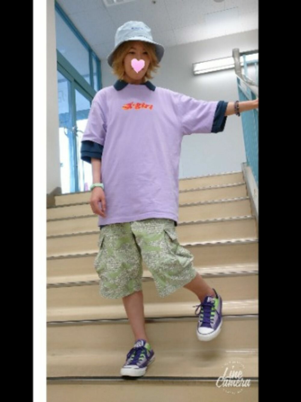 「ストリートMIX、カジュアル、x-girl、stussy、コンバース、チャンピオン、めいさい、ゆるコーデ、バケットハット、夏コーデ」｜「CONVERSEのアイテム（スニーカー、パープル系）」を使った、🍵麻亜羅&まこづ🍵【プロフ必読】さん（レディース・156cm）の夏コーディネートの1枚目の写真