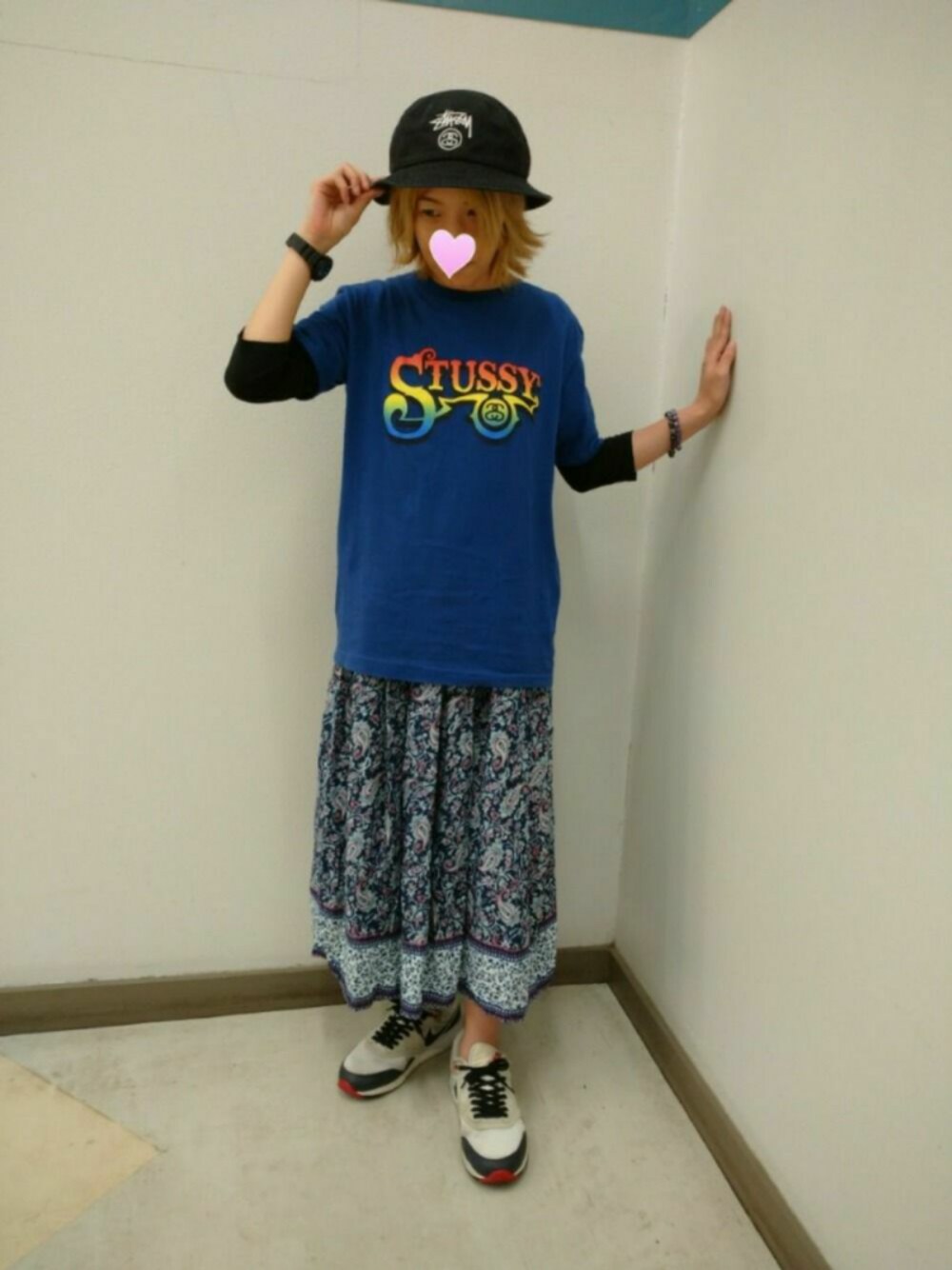 「カジュアル、スカート、stussy、スニーカー、NIKE、シンプル、Tシャツ、バケットハット、ガーリー」｜「古着のアイテム（スカート、その他）」を使った、🍵麻亜羅&まこづ🍵【プロフ必読】さん（レディース・156cm）の夏コーディネートの1枚目の写真