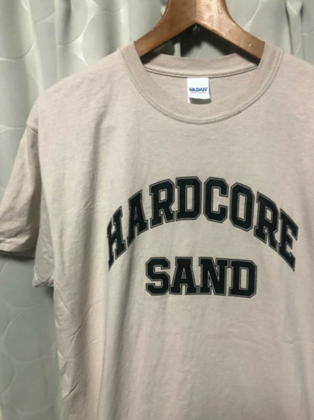 「パンク」｜「SAND 物販のアイテム（Tシャツ/カットソー、ベージュ系）」を使った、🍵麻亜羅&まこづ🍵【プロフ必読】さん（レディース・156cm）の夏コーディネートの1枚目の写真