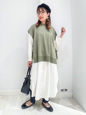 「スタッフセンバツ」｜「アイテム（バレエシューズ）」を使った、バヤコさん（レディース・161cm）の秋コーディネート