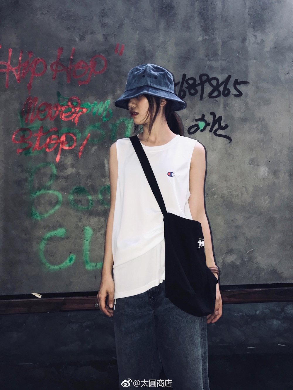 「RAGEBLUE、Champion、春コーデ、シンプル、outfit」｜「Championのアイテム（タンクトップ、ホワイト系）」を使った、 媛ちゃんさん（レディース・166cm）の春コーディネートの1枚目の写真