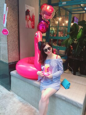 「holiday」｜「アイテム（メッセンジャーバッグ）」を使った、Euniceさん（レディース・166cm）の秋コーディネート