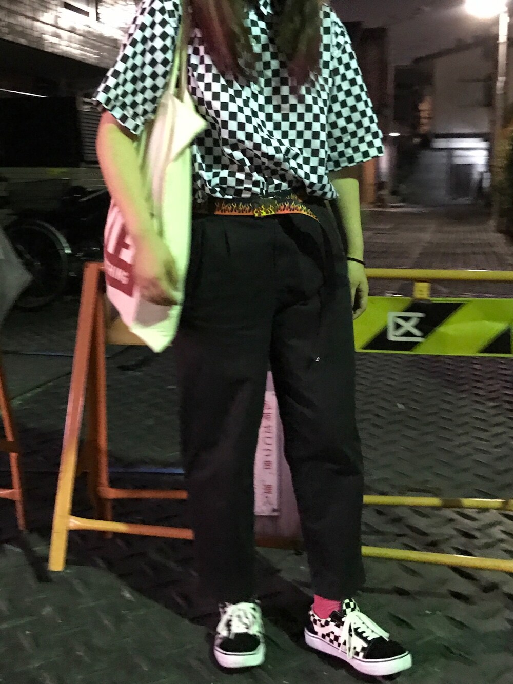 「チェッカー、ファイヤー、炎、ガチャベルト、ワイドパンツ、シャツスタイル、オールドスクール、モノクロ、ブロックチェック、韓国ファッション」｜「KOL ME BABYのアイテム（シャツ/ブラウス、ブラック系）」を使った、ｓａｙｕｋｉさん（レディース・165cm）の夏コーディネートの1枚目の写真