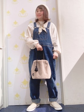 「白ニット」｜「アイテム（財布/小物）」を使った、kitaさん（レディース・147cm）の冬コーディネート