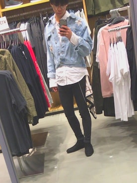 「ZARA（ザラ）のアイテム（デニムジャケット、グレー系）」を使った、ゆうひさん（メンズ・168cm）の春コーディネート