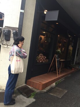 「総柄トップス」｜「アイテム（ハンチング/ベレー帽）」を使った、.natsumi.さん（レディース・164cm）の春コーディネート