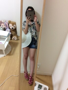 「GU（ジーユー）のアイテム（シャツ/ブラウス、グリーン系）」を使った、いぐつさん（レディース・155cm）の夏コーディネート