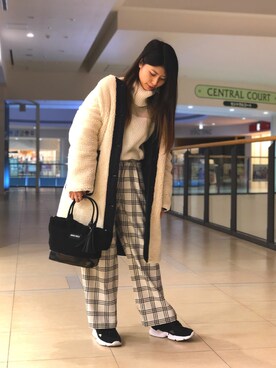 「アイテム（ステンカラーコート）」を使った、ヤマモトマイさん（レディース・165cm・20代）の秋コーディネート