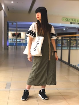 「新作」｜「アイテム（ジャンパースカート）」を使った、ヤマモトマイさん（レディース・165cm）の春コーディネート