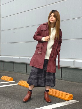 「アイテム（ミリタリージャケット、レッド系）」を使った、ヤマモトマイさん（レディース・165cm）の秋コーディネート