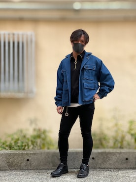 「黒スキニー」｜「アイテム（ウォレットチェーン）」を使った、小倉祐樹さん（メンズ・165cm）の秋コーディネート