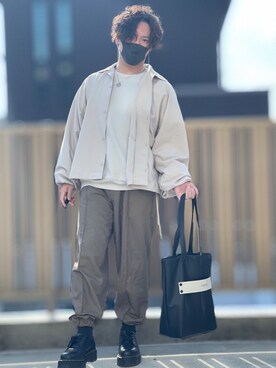 「shiki tokyo（シキトウキョウ）のアイテム（スウェット）」を使った、小倉祐樹さん（メンズ・165cm）の春コーディネート