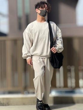 「shiki tokyo（シキトウキョウ）のアイテム（スウェット）」を使った、小倉祐樹さん（メンズ・165cm）の春コーディネート