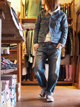 「OMNIGOD（オムニゴッド）のアイテム（デニムジャケット）」を使った、clever elephantさん（レディース・153cm）の冬コーディネート