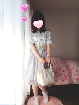 「しまむら（シマムラ）のアイテム（Tシャツ/カットソー、ホワイト系）」を使った、rinnonさん（レディース・160cm）の春コーディネート