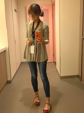 「Ungrid（アングリッド）のインディゴフレイドヘムストスリ（デニムパンツ）」を使った、EVAN🙈さん（レディース・158cm）の春コーディネート