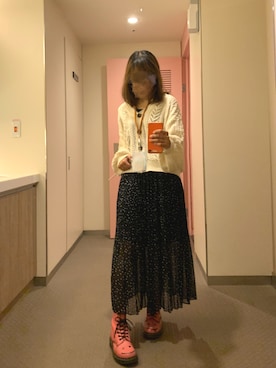 「アイテム（ブーティ、ピンク系）」を使った、EVAN🙈さん（レディース・158cm）の春コーディネート