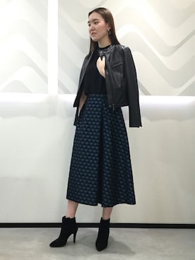 「アイテム（ライダースジャケット）」を使った、PINKY&DIANNEさん（レディース・169cm）の秋コーディネート